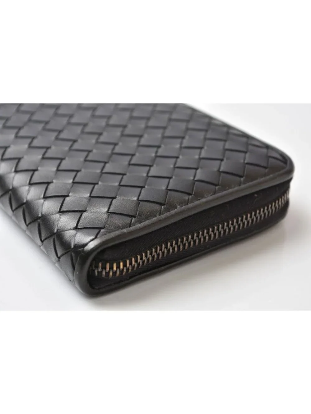 Bottega Veneta Wallet Zip Around Intrecciato Black